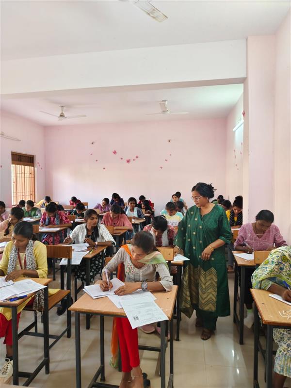 बी.ए./बी.एस.सी./बी.कॉम द्वितीय सेमेस्टर का  प्रथम आंतरिक मूल्यांकन परीक्षा 205